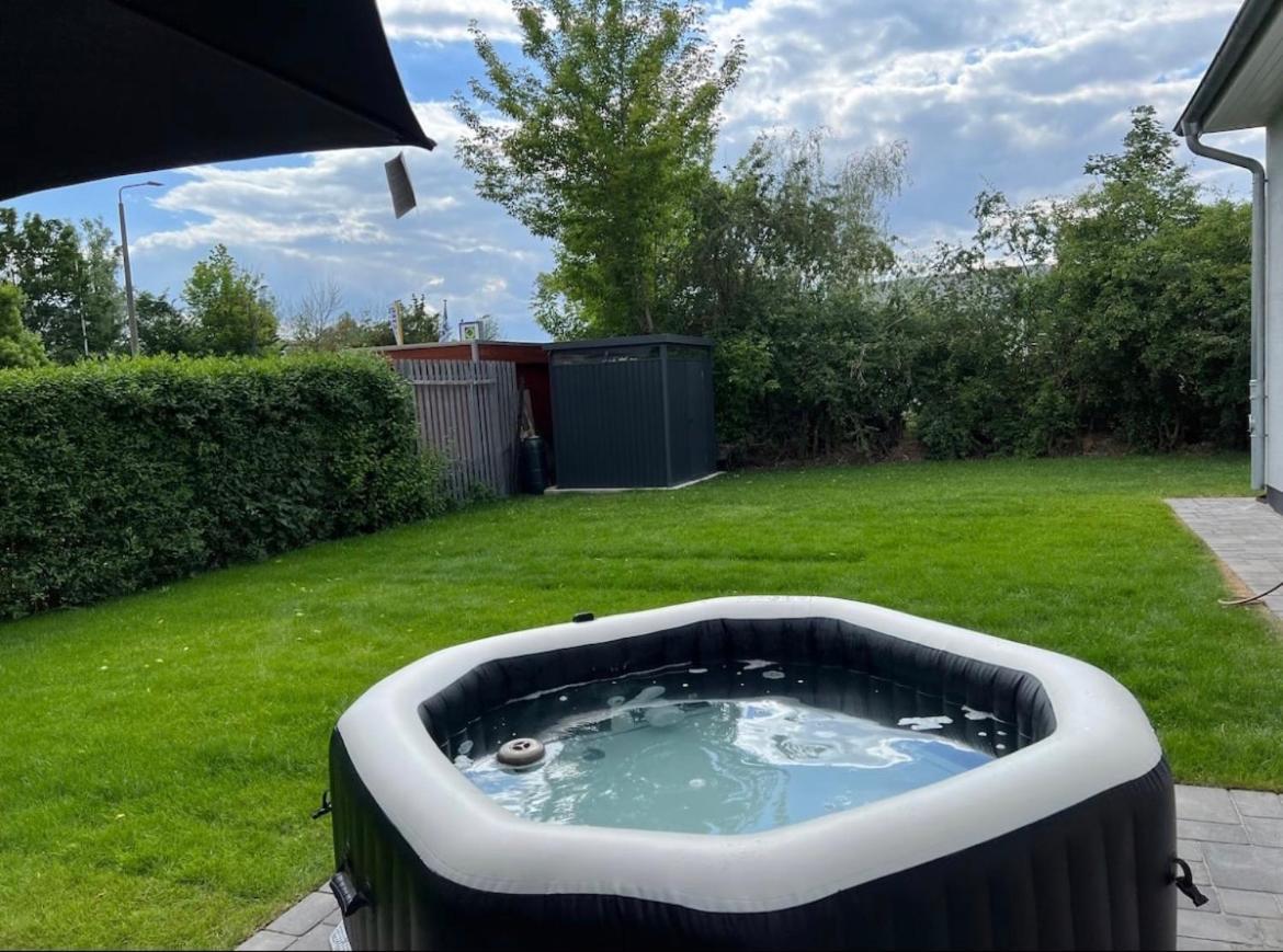 Вилла Haushalfte Mit Garten, Kamin, Grill & Whirlpool Nahe Ber Берлин Экстерьер фото